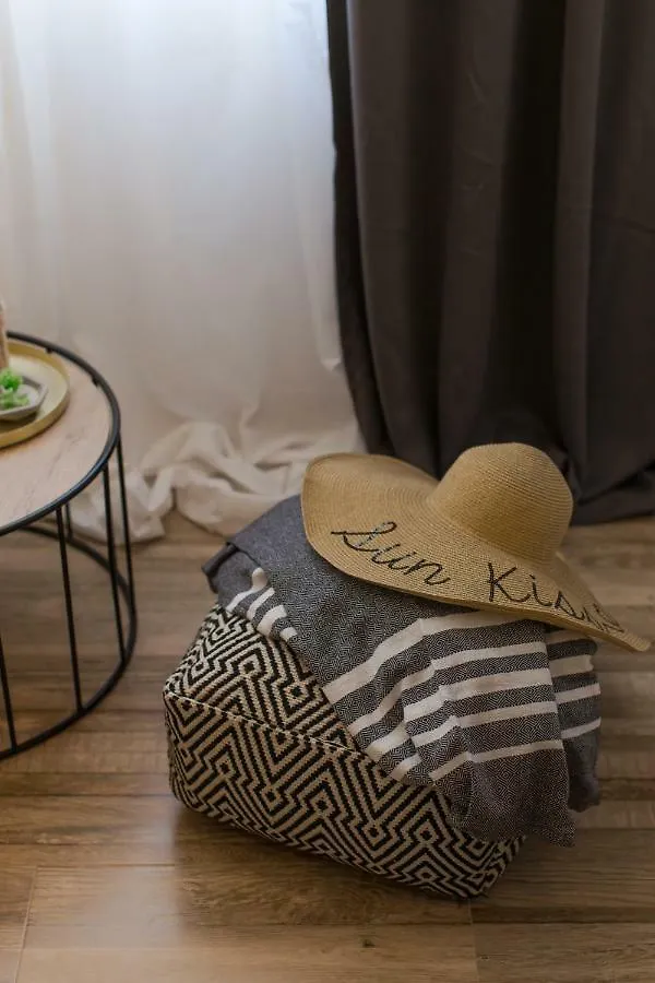 Apartment Lara Τρογκίρ